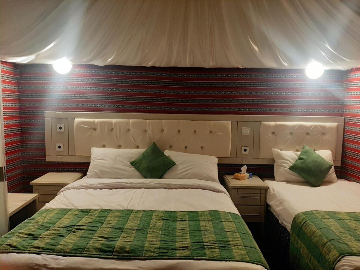 The Rock Camp Petra Hotel Wadi Musa Exterior foto